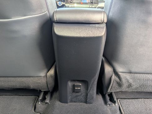 Used 2017 Toyota Prius Four w/ Premium Convenience Package FWD image 7