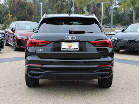 Certified 2025 Audi Q3 2.0T Premium Plus w/ Premium Plus Package AWD/4WD image 5