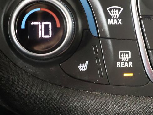 Used 2023 Chevrolet Malibu LT image 42