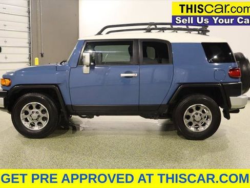 Used 2012 Toyota FJ Cruiser 2WD w/ Convenience Pkg image 4