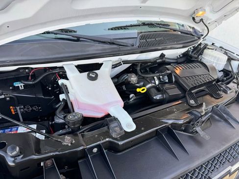 Used 2016 Chevrolet Express 2500 LT w/ LT Preferred Equipment Group image 26