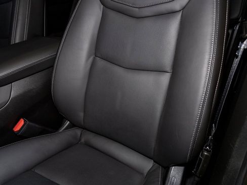 Used 2023 Cadillac XT6 Sport w/ LPO, ONYX Package image 18