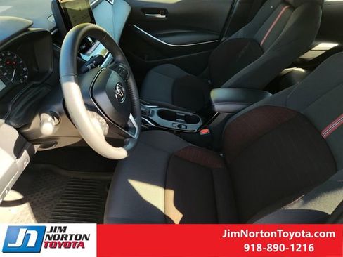Used 2024 Toyota Corolla SE image 15