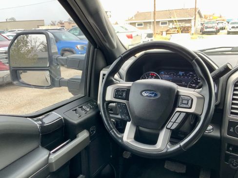 Used 2021 Ford F250 Platinum image 38