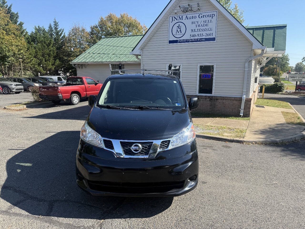 Used 2020 Nissan NV200 SV FWD image 2
