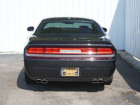 Used 2014 Dodge Challenger R/T RWD image 5