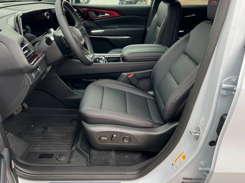 New 2026 Chevrolet Traverse Z71 image 18