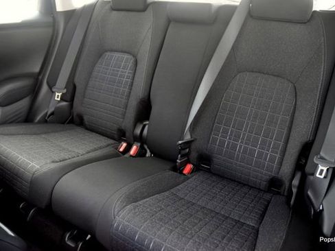 New 2026 Honda HR-V LX image 11