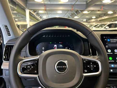 Certified 2025 Volvo XC90 B6 Plus image 12