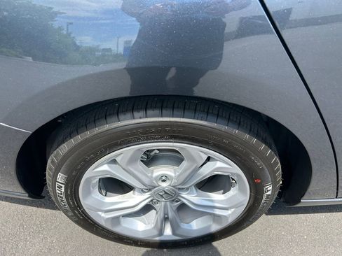 Used 2025 Honda Accord LX image 24