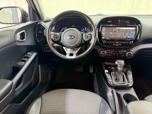 Used 2020 Kia Soul EX FWD image 27