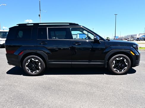 Used 2025 Hyundai Santa Fe SEL AWD/4WD image 5