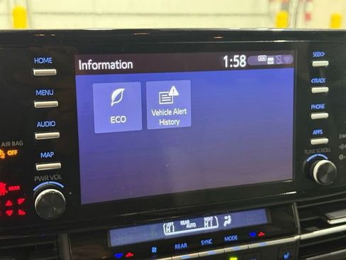 Used 2021 Toyota Sienna XLE image 38