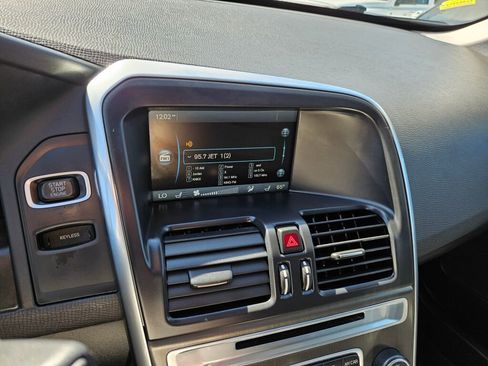 Used 2014 Volvo XC60 T6 image 29