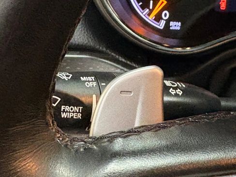 Used 2017 Jeep Grand Cherokee Altitude image 34