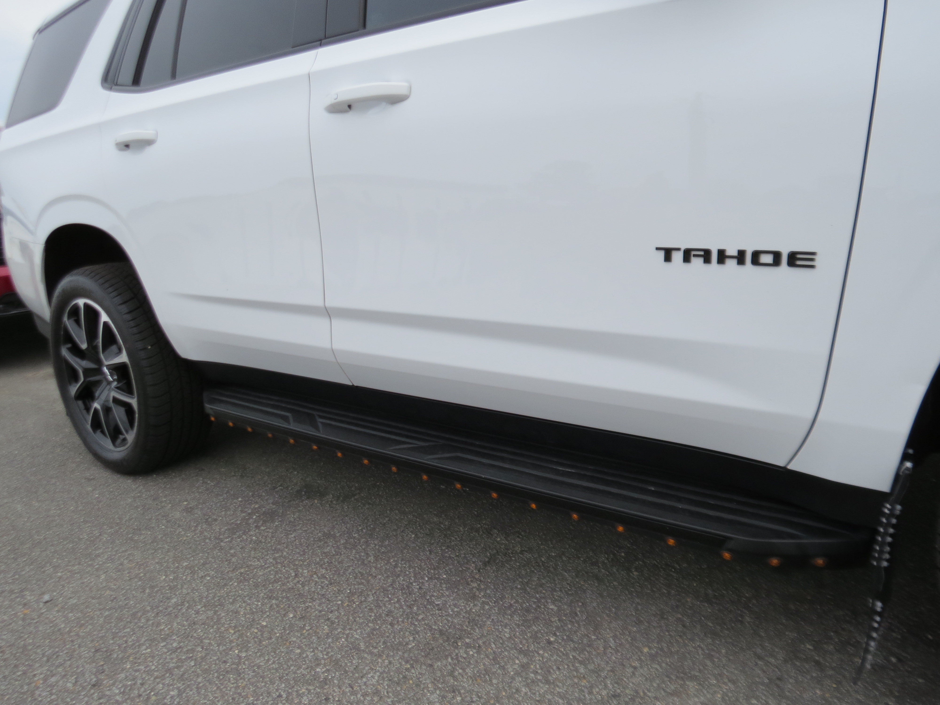 Used 2023 Chevrolet Tahoe RST AWD/4WD image 13