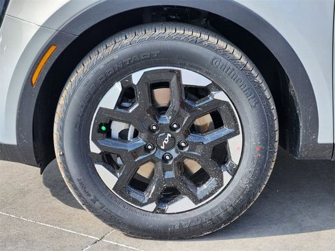 New 2026 Kia Sorento S w/ S Panoramic Sunroof Package image 7