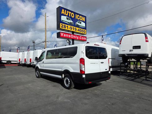 Used 2022 Ford Transit 350 XL image 2