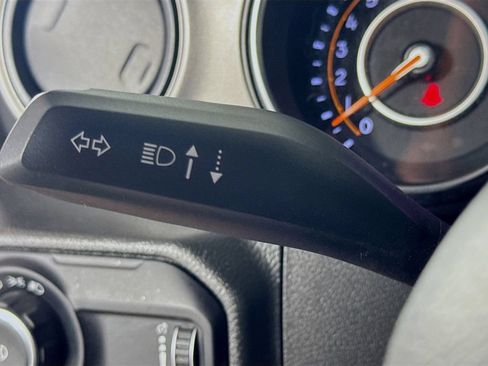 Used 2023 Jeep Wrangler Unlimited Sport AWD/4WD image 13