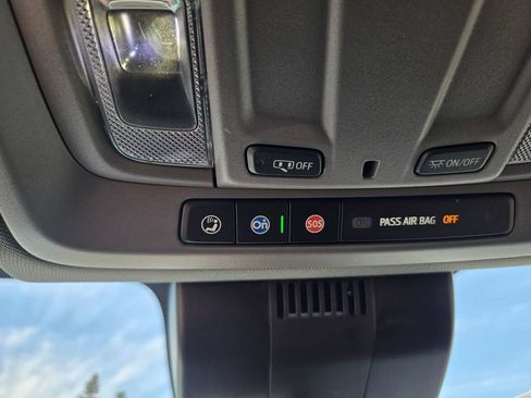 Used 2025 Chevrolet Silverado 1500 Custom AWD/4WD image 8