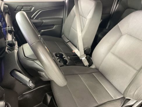 Used 2023 Chevrolet Colorado W/T RWD image 19