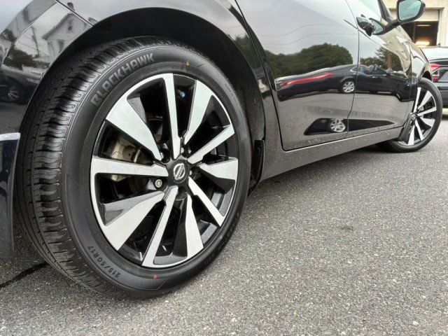 Used 2021 Nissan Sentra SV w/ SV Premium Package FWD image 28