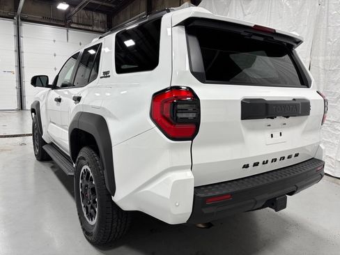 Used 2025 Toyota 4Runner TRD Off-Road Premium w/ Tow Technology Package AWD/4WD image 5