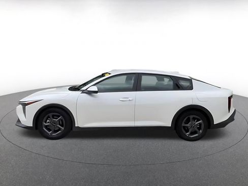 Used 2025 Kia K4 FWD image 7
