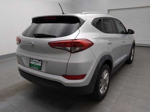 Used 2016 Hyundai Tucson SE w/ Option Group 02 FWD image 9