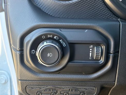 Used 2024 Jeep Wrangler Unlimited Rubicon w/ Convenience Group image 12