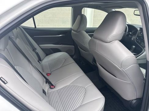 Used 2023 Toyota Camry SE w/ Cold Weather Package image 13