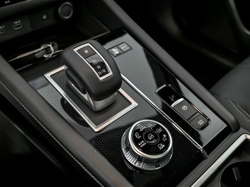 New 2025 Mitsubishi Outlander SEL Black Edition image 26