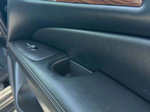 Used 2018 Nissan Pathfinder Platinum w/ Cargo Package image 46