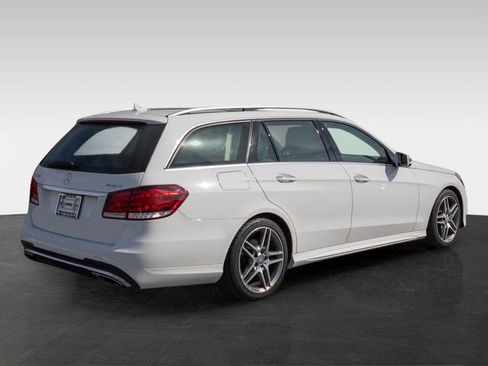 Used 2016 Mercedes-Benz E 350 4MATIC Wagon image 9