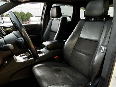 Used 2020 Jeep Grand Cherokee Altitude RWD image 26