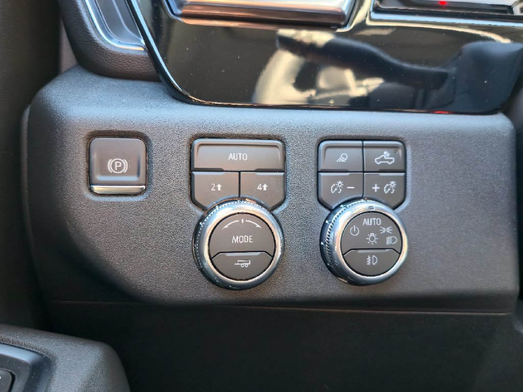 New 2026 GMC Sierra 1500 Elevation w/ Elevation Premium Package AWD/4WD image 18