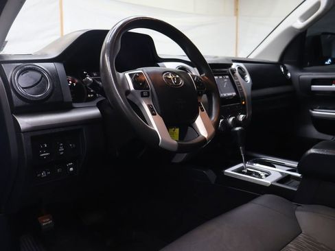 Used 2018 Toyota Tundra SR5 w/ TRD Off Road Package AWD/4WD image 18