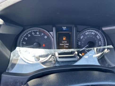 Certified 2022 Toyota Tacoma TRD Off-Road w/ Technology Package image 12