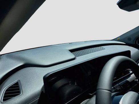 New 2026 Kia Carnival EX FWD image 9