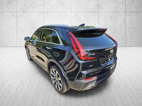 Used 2023 Cadillac XT4 Premium Luxury AWD/4WD image 9