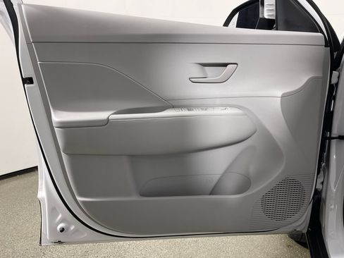 Certified 2025 Hyundai Kona SEL FWD image 19