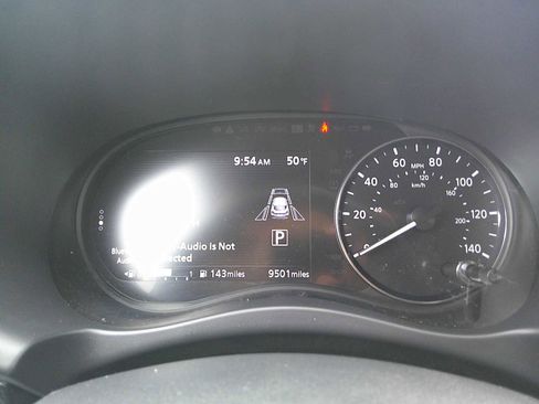 Used 2024 Nissan Kicks SV image 10