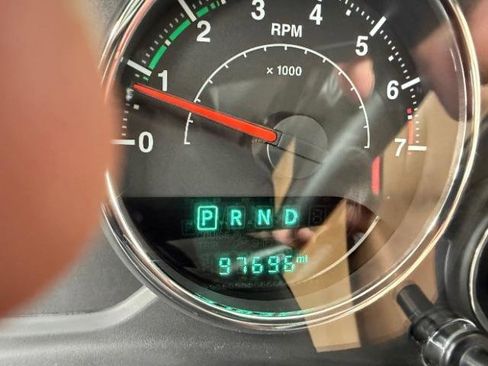 Used 2016 Jeep Wrangler Unlimited Sahara w/ Connectivity Group AWD/4WD image 18