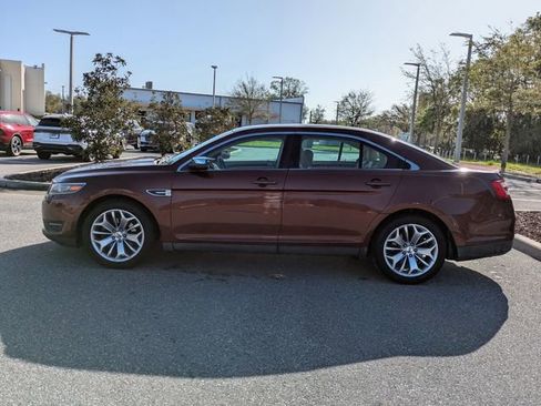 Used 2015 Ford Taurus Limited image 6