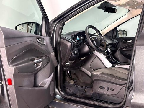 Used 2016 Ford Escape SE image 9