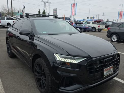 Used 2019 Audi Q8 Prestige image 3