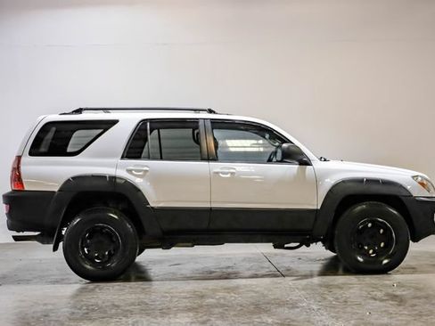 Used 2003 Toyota 4Runner SR5 RWD image 10