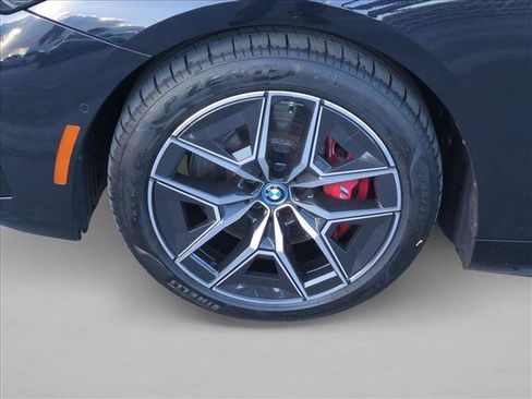 Used 2025 BMW i5 xDrive40 w/ M Sport Package AWD/4WD image 25
