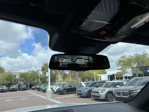 Used 2022 BMW X5 xDrive40i w/ M Sport Package image 27