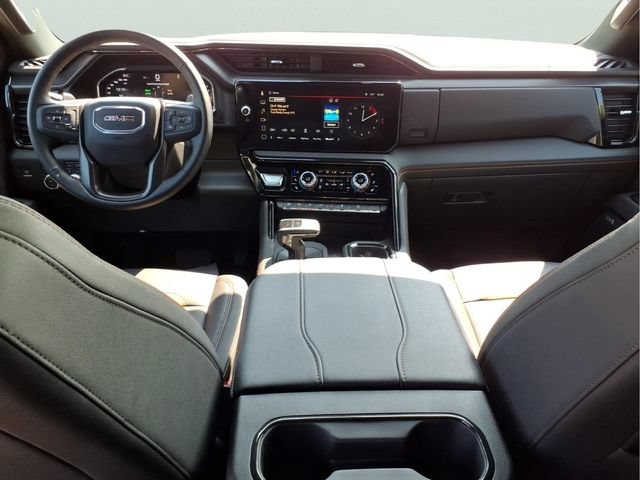 Used 2025 GMC Sierra 1500 AT4 w/ AT4 Premium Package AWD/4WD image 11